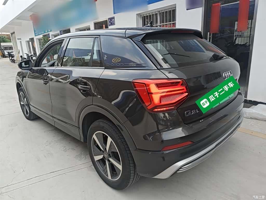 Audi e-tron, 2021 все фото