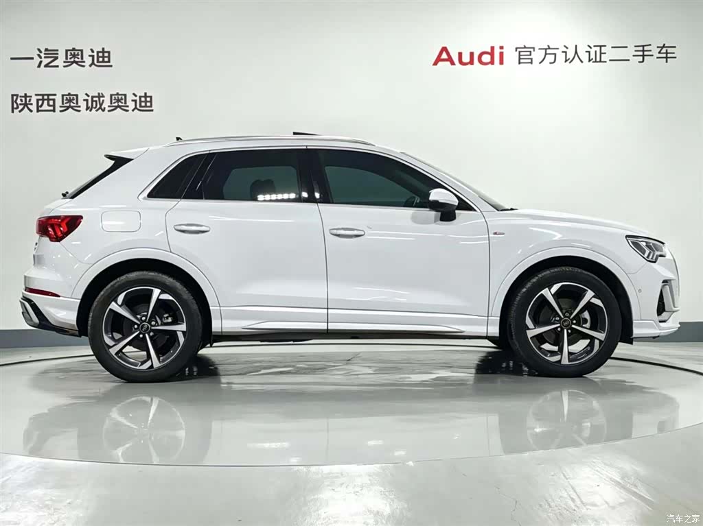 Audi Q3, 2025 3