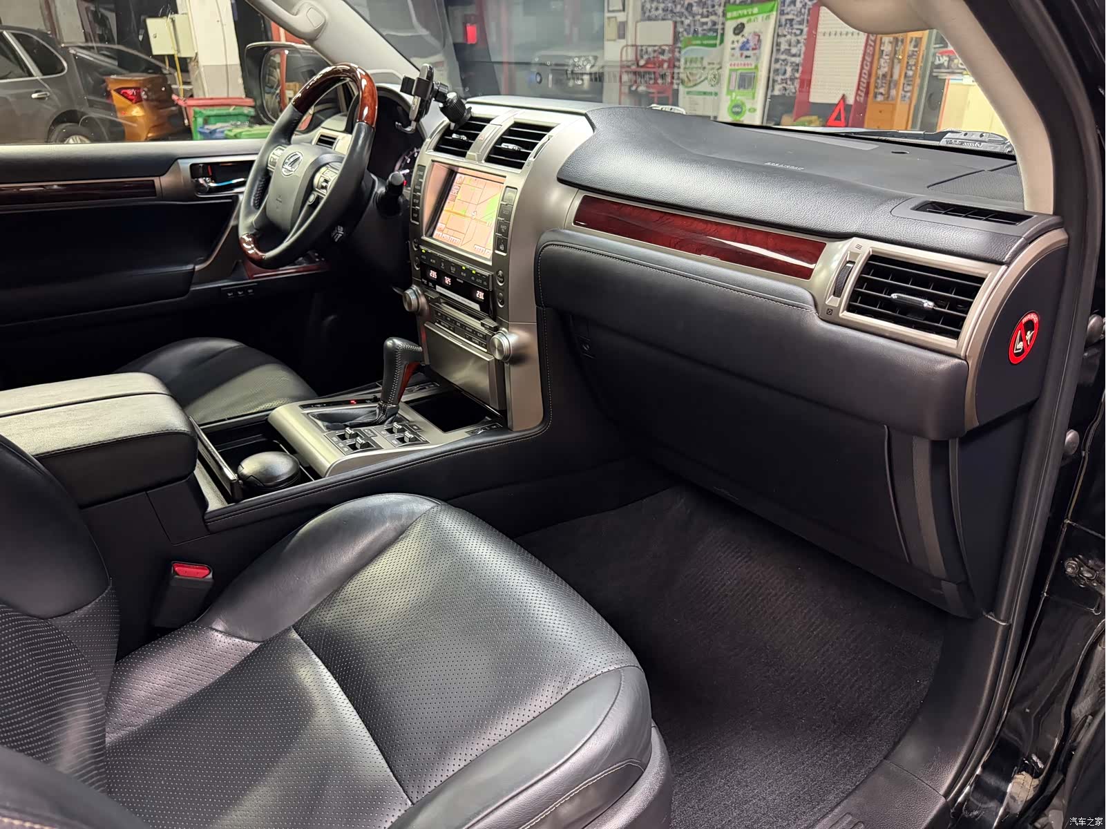 Lexus GX, 2011 19
