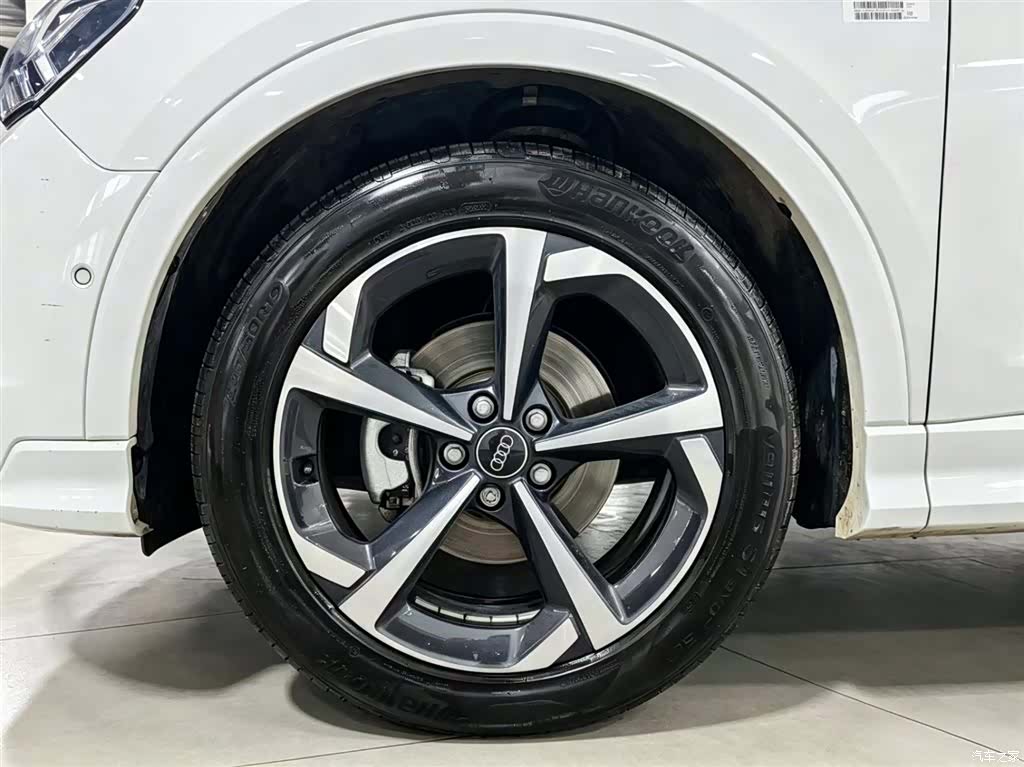 Audi Q3, 2025 15