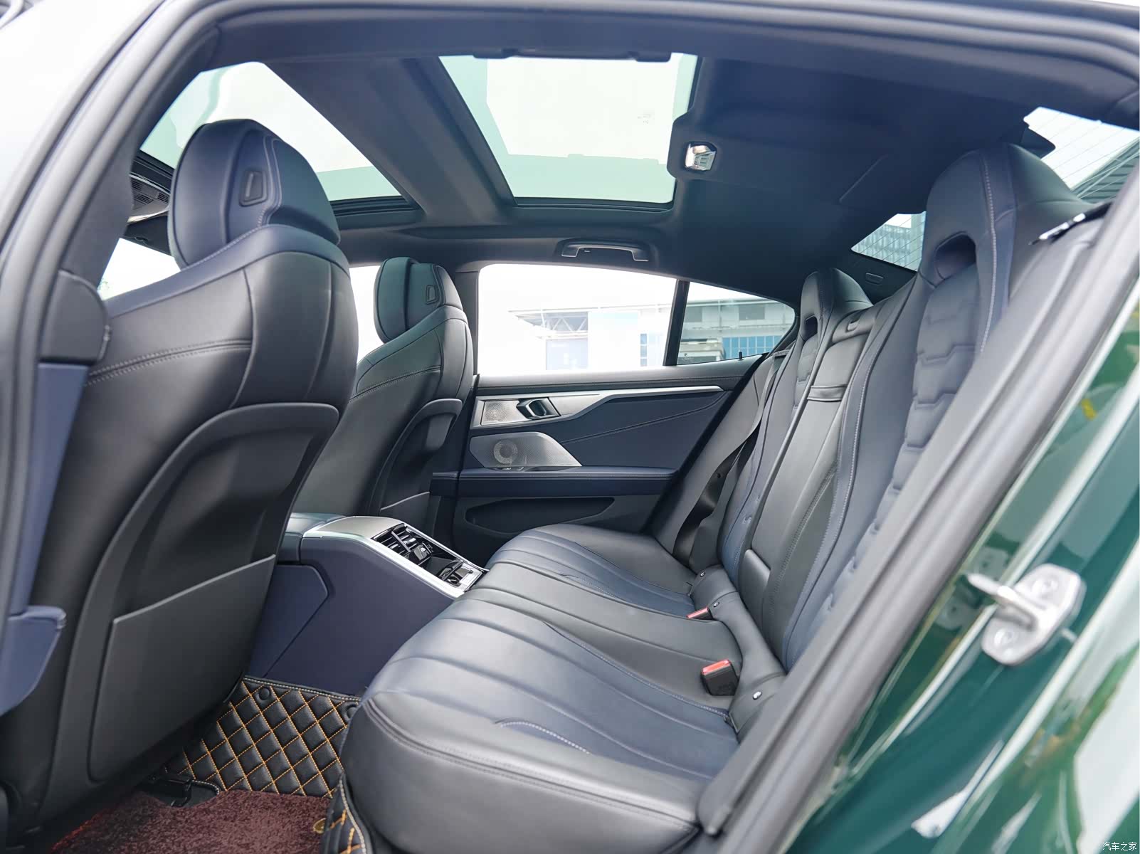 BMW 8 Series, 2023 8