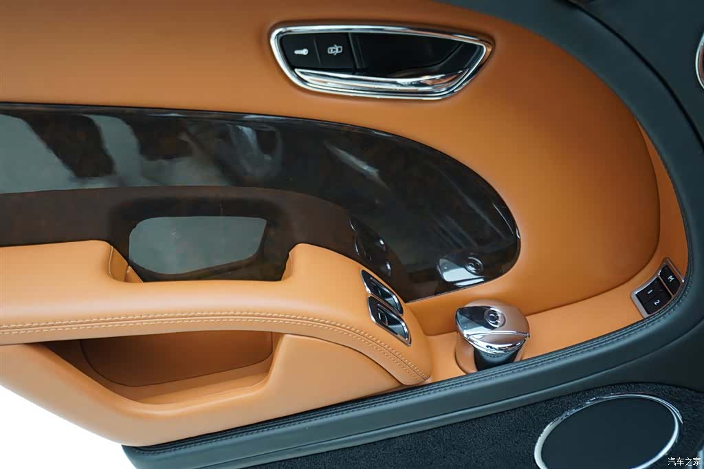 Bentley Mulsanne, 2016 все фото