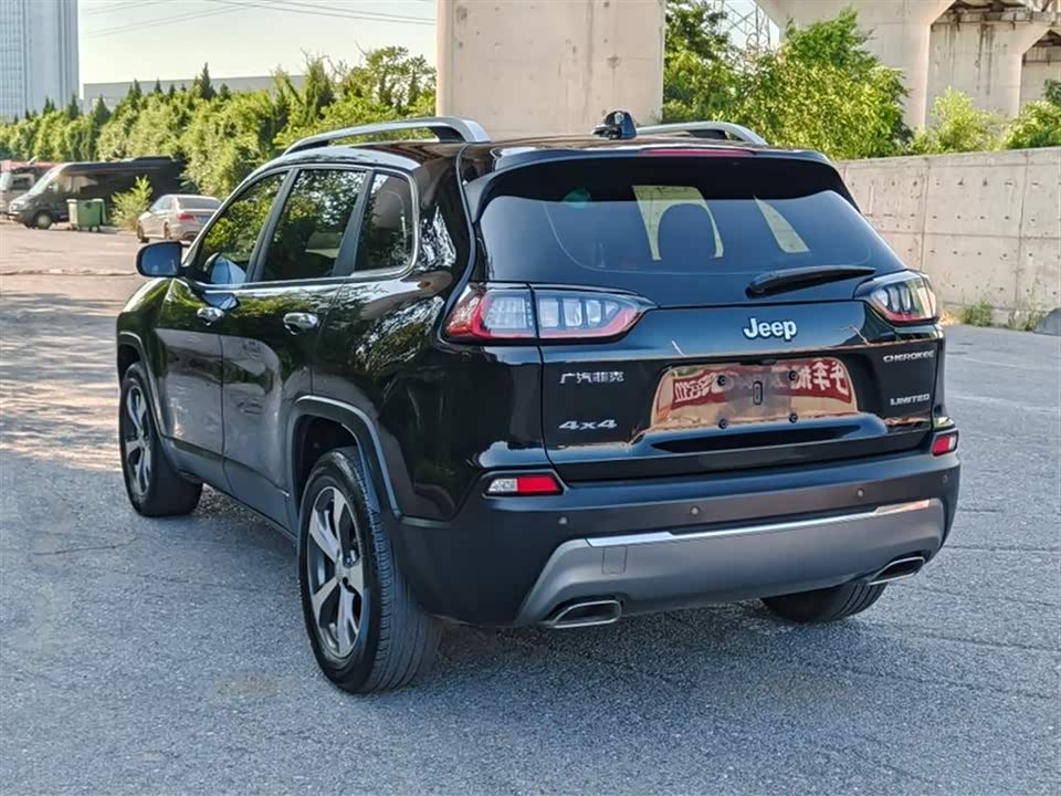 Jeep Free light