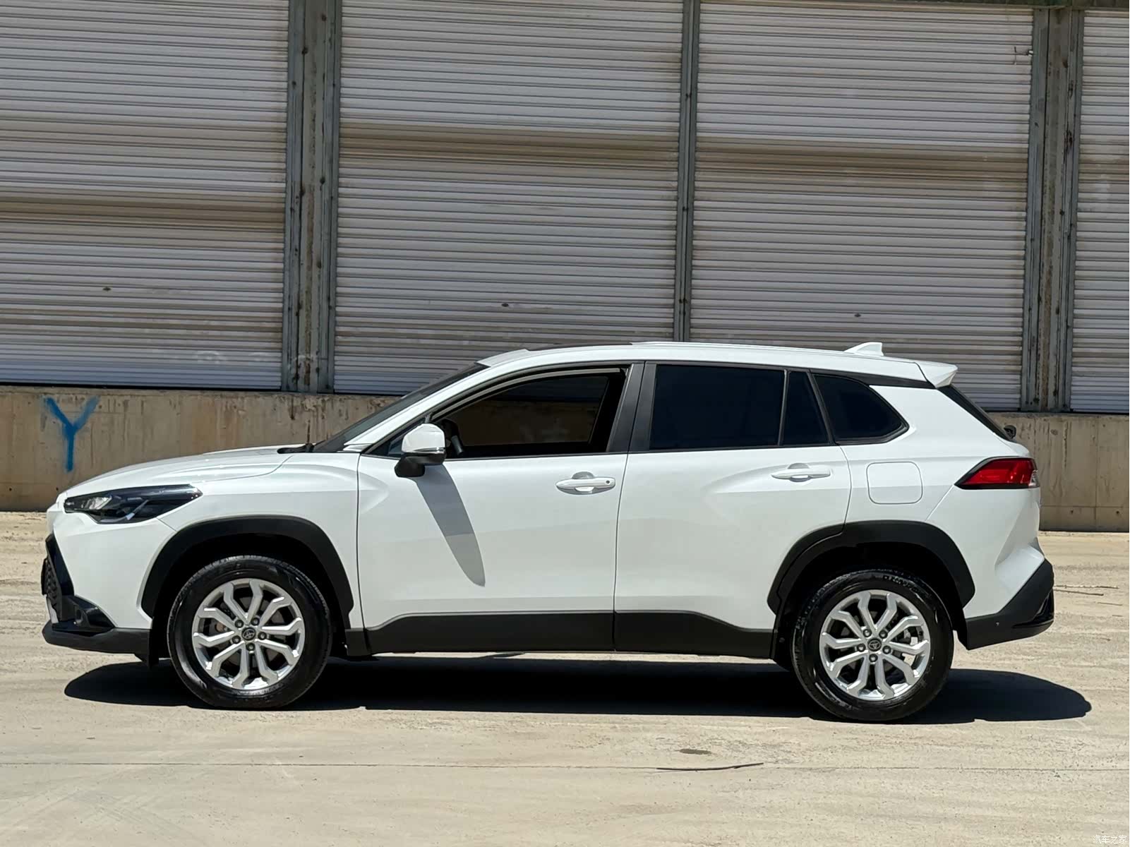 Toyota Frontlander, 2025 4