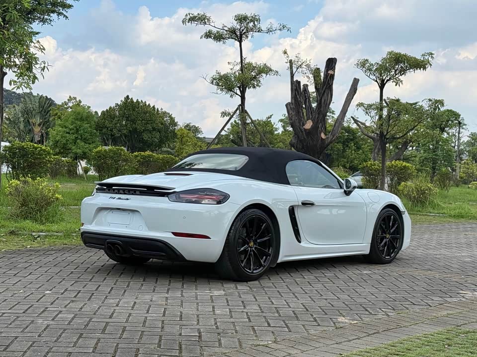 Porsche 718