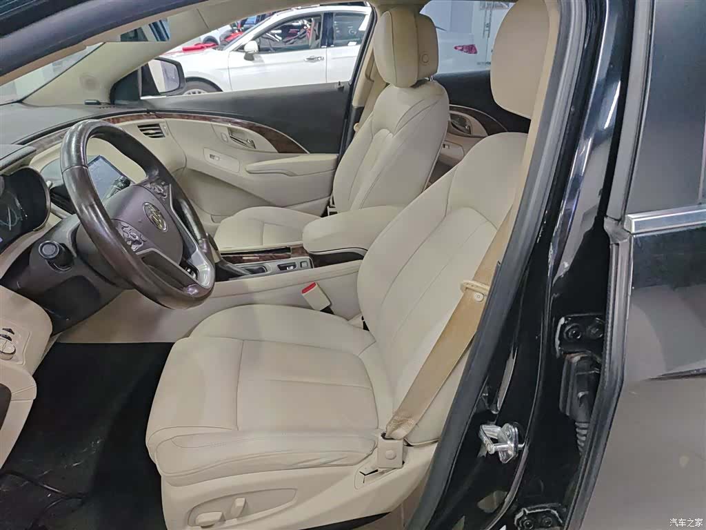 Buick LaCrosse, 2016 11