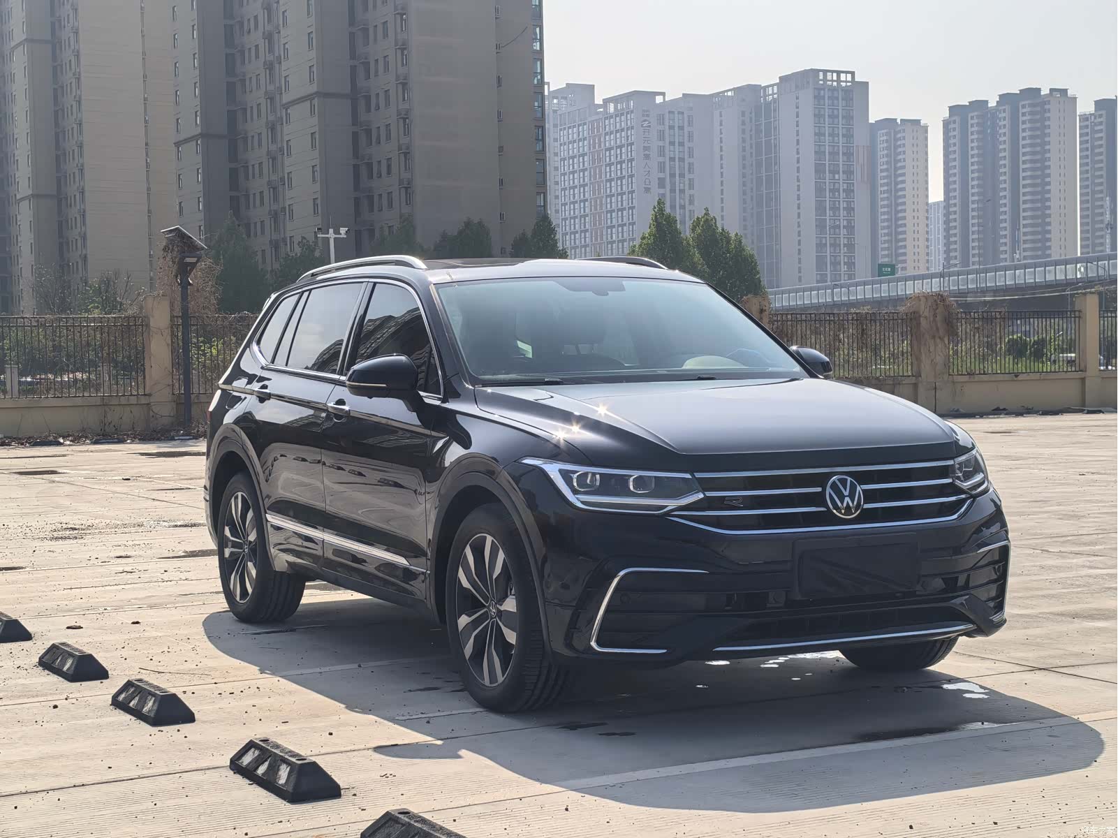 Volkswagen Tiguan L, 2025 3