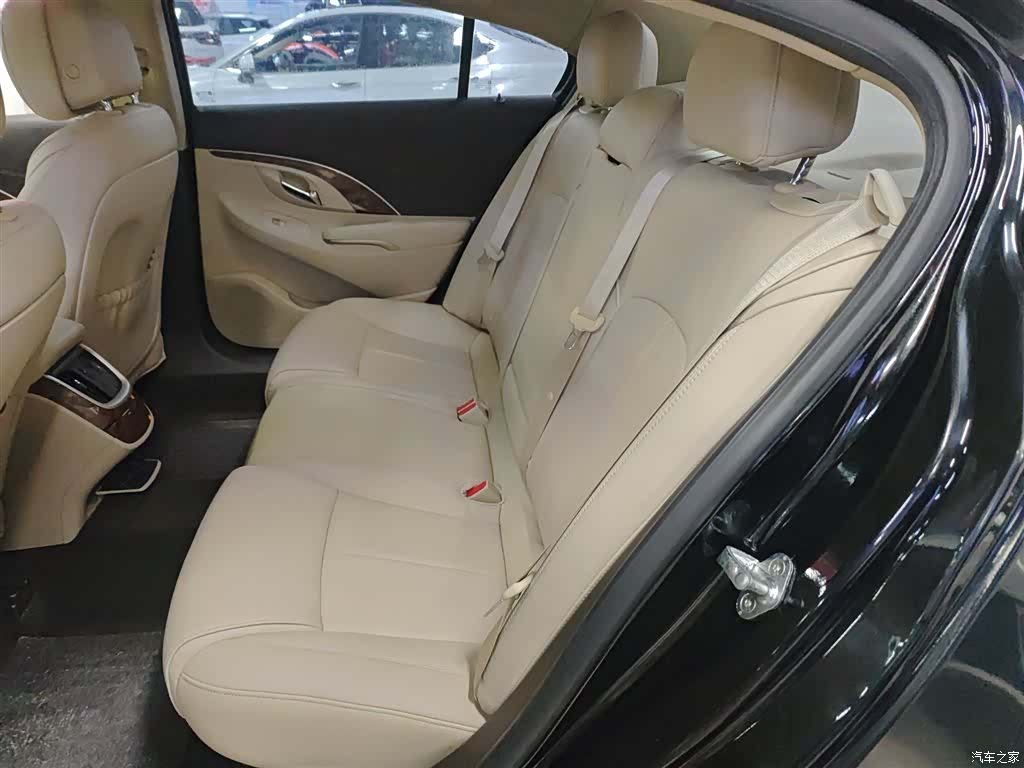 Buick LaCrosse, 2016 13
