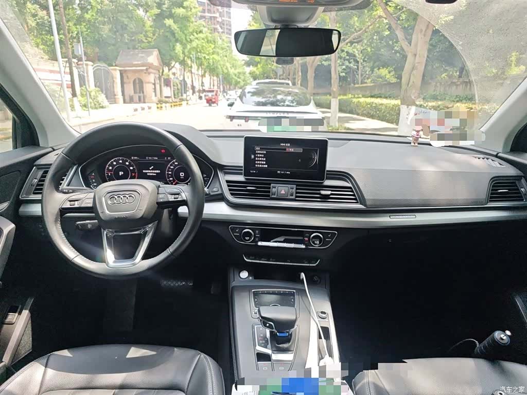 Audi Q5L, 2021 все фото