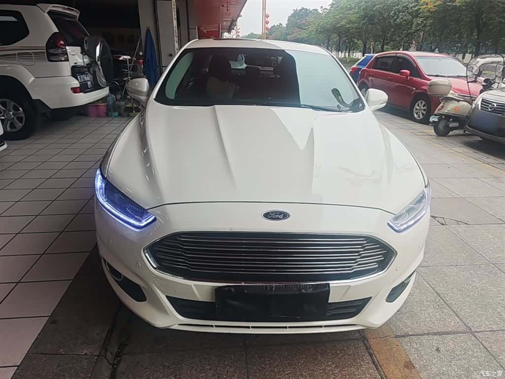 Ford Mondeo, 2016 3