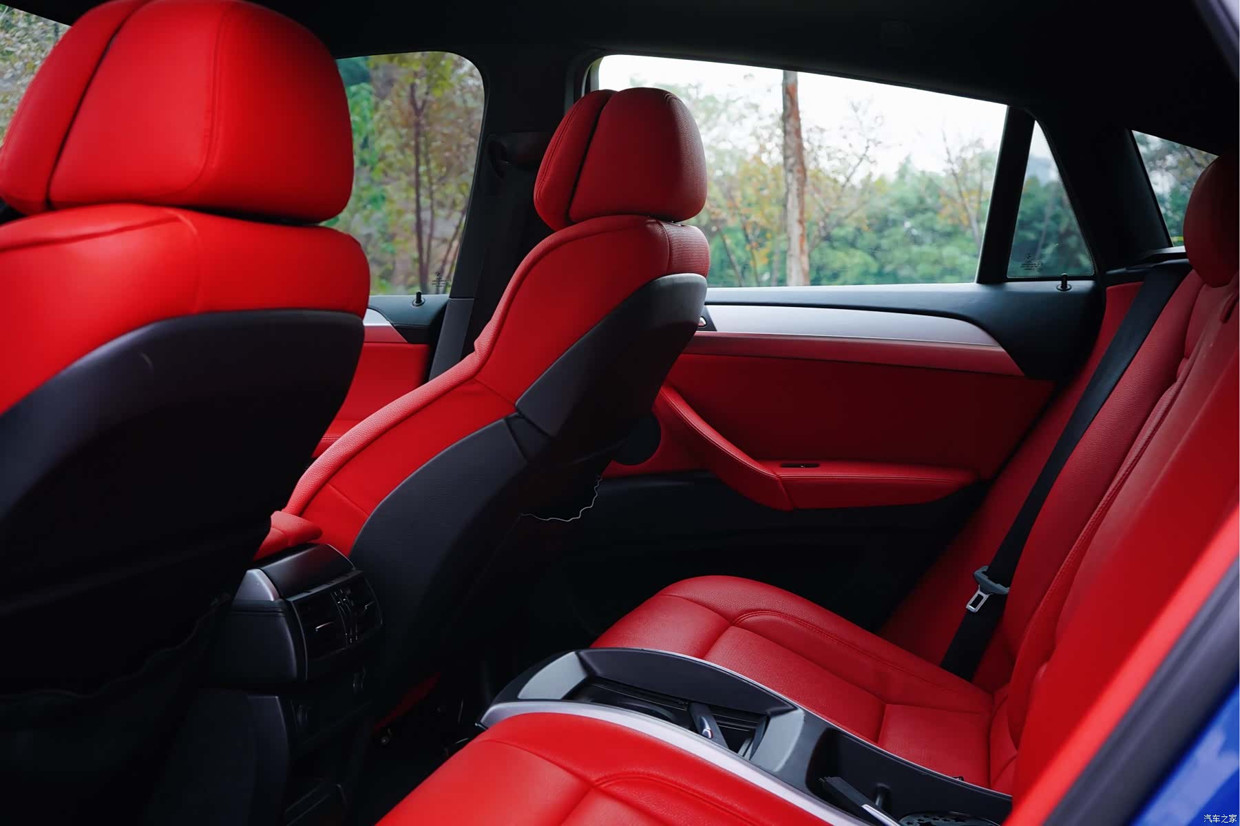 BMW X6, 2013 10