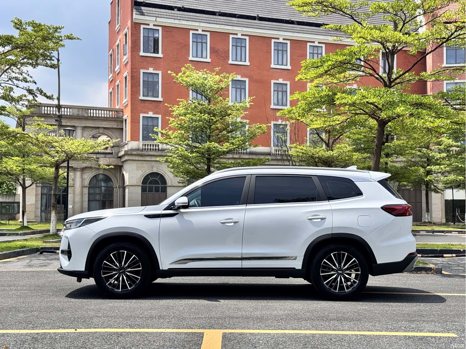 Chery Tiggo 8, 2024 4