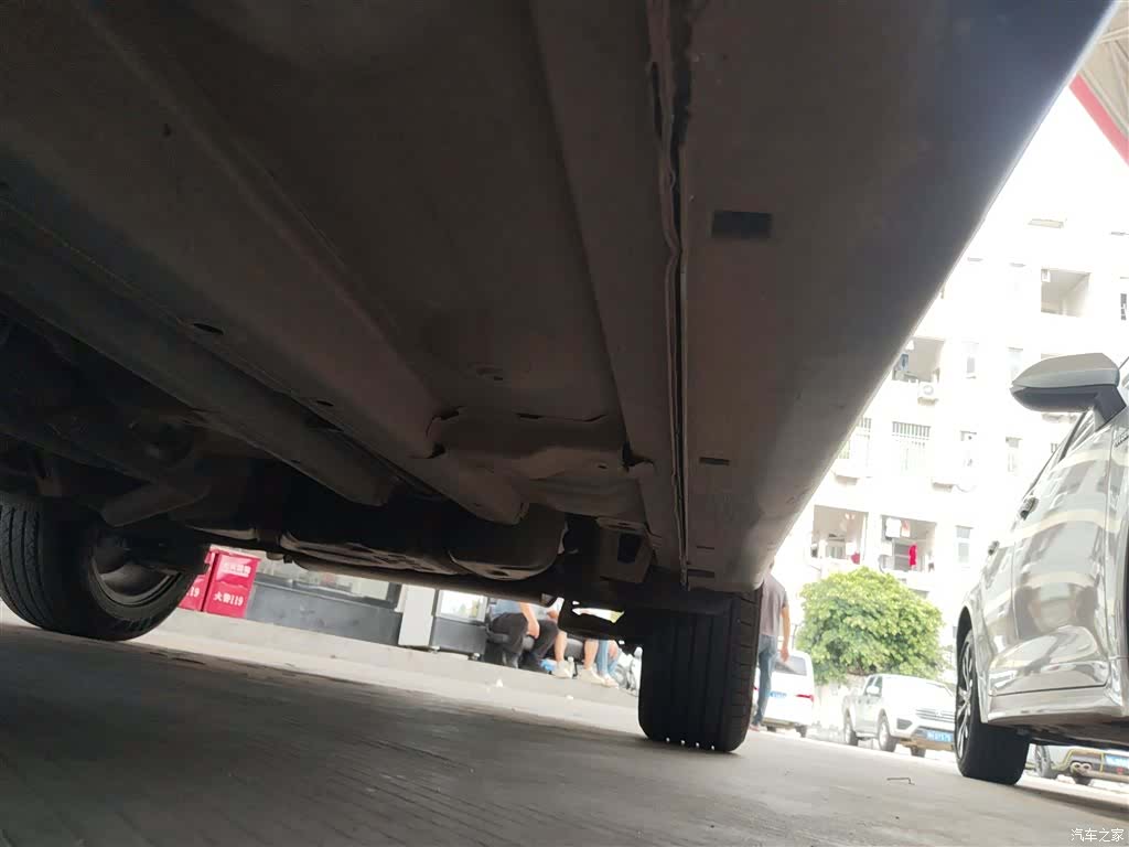 Zotye X5, 2016 21