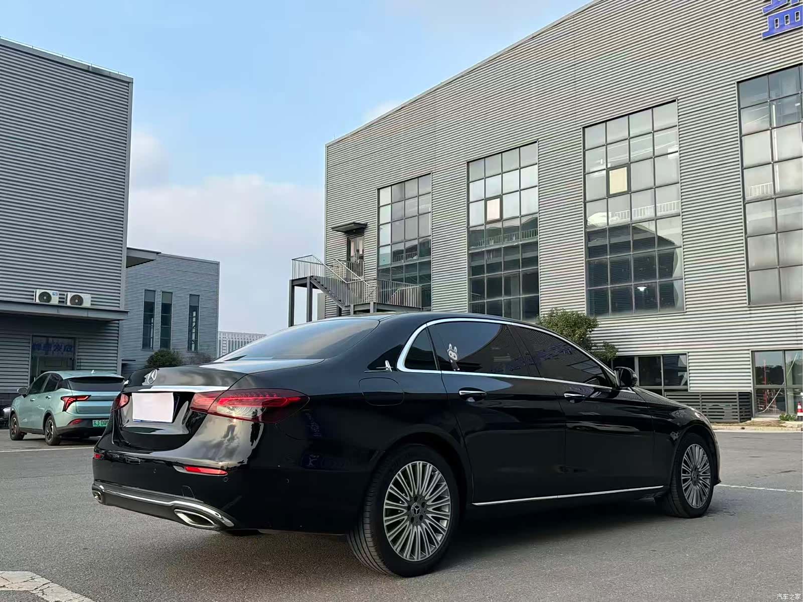 Mercedes-Benz E-Class, 2022 3