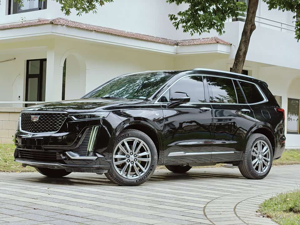 Cadillac XT6