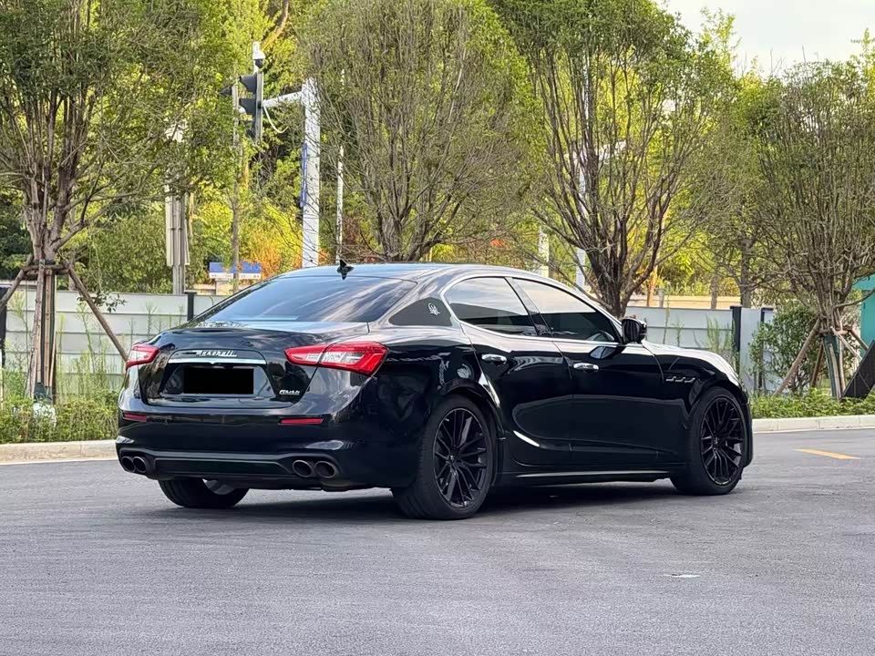 Maserati Ghibli Maserati Ghibli