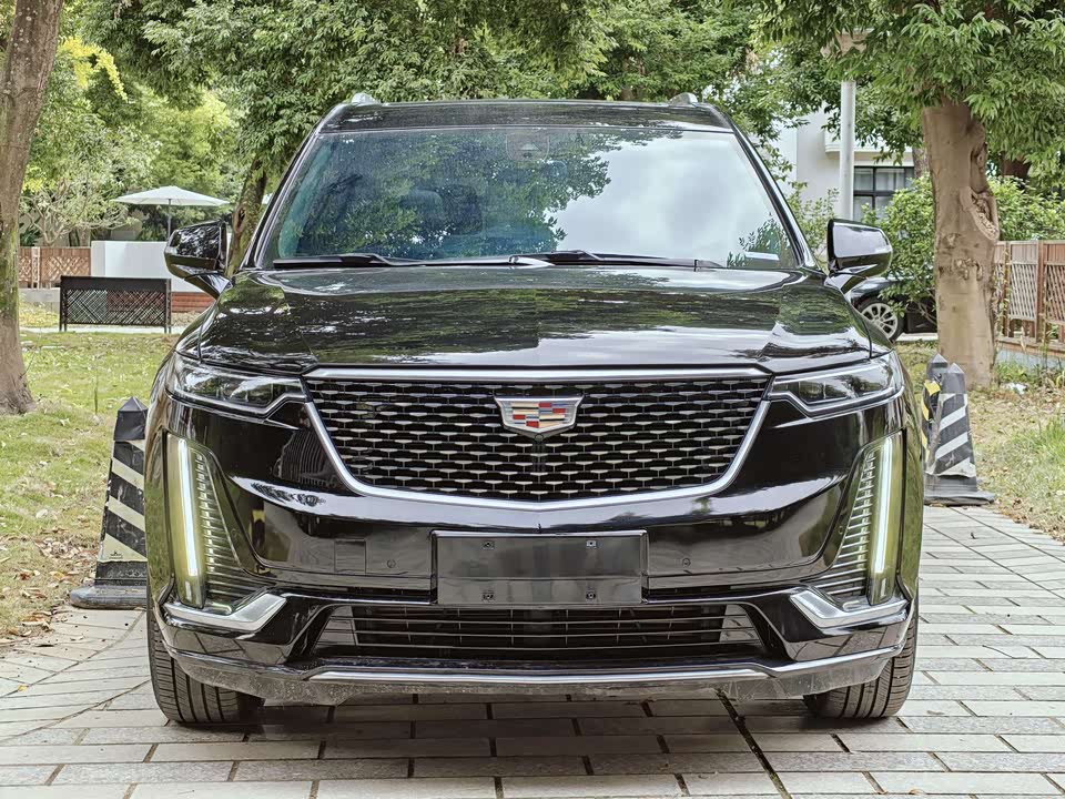 Cadillac XT6