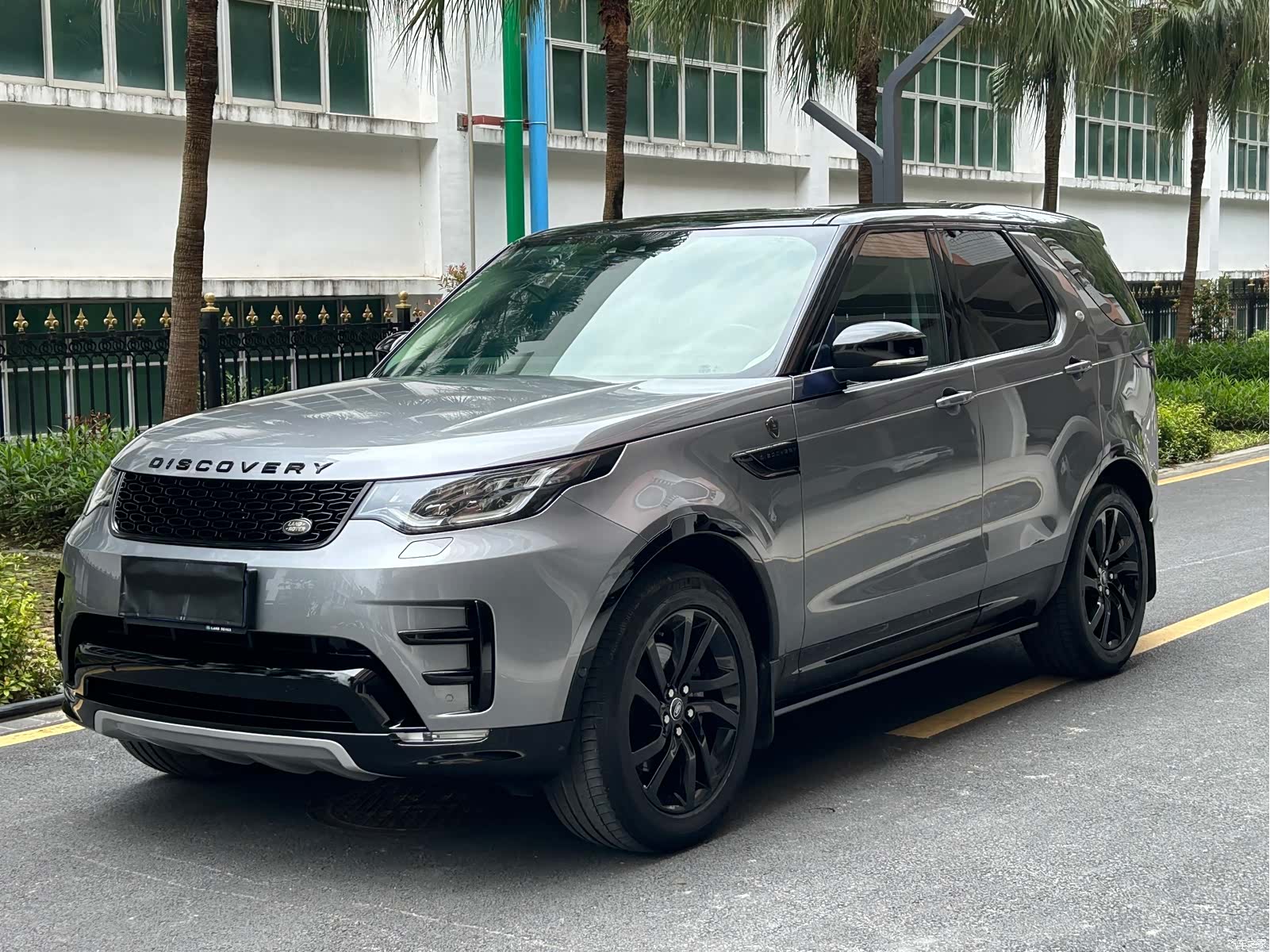 Land Rover Discovery, 2019 1