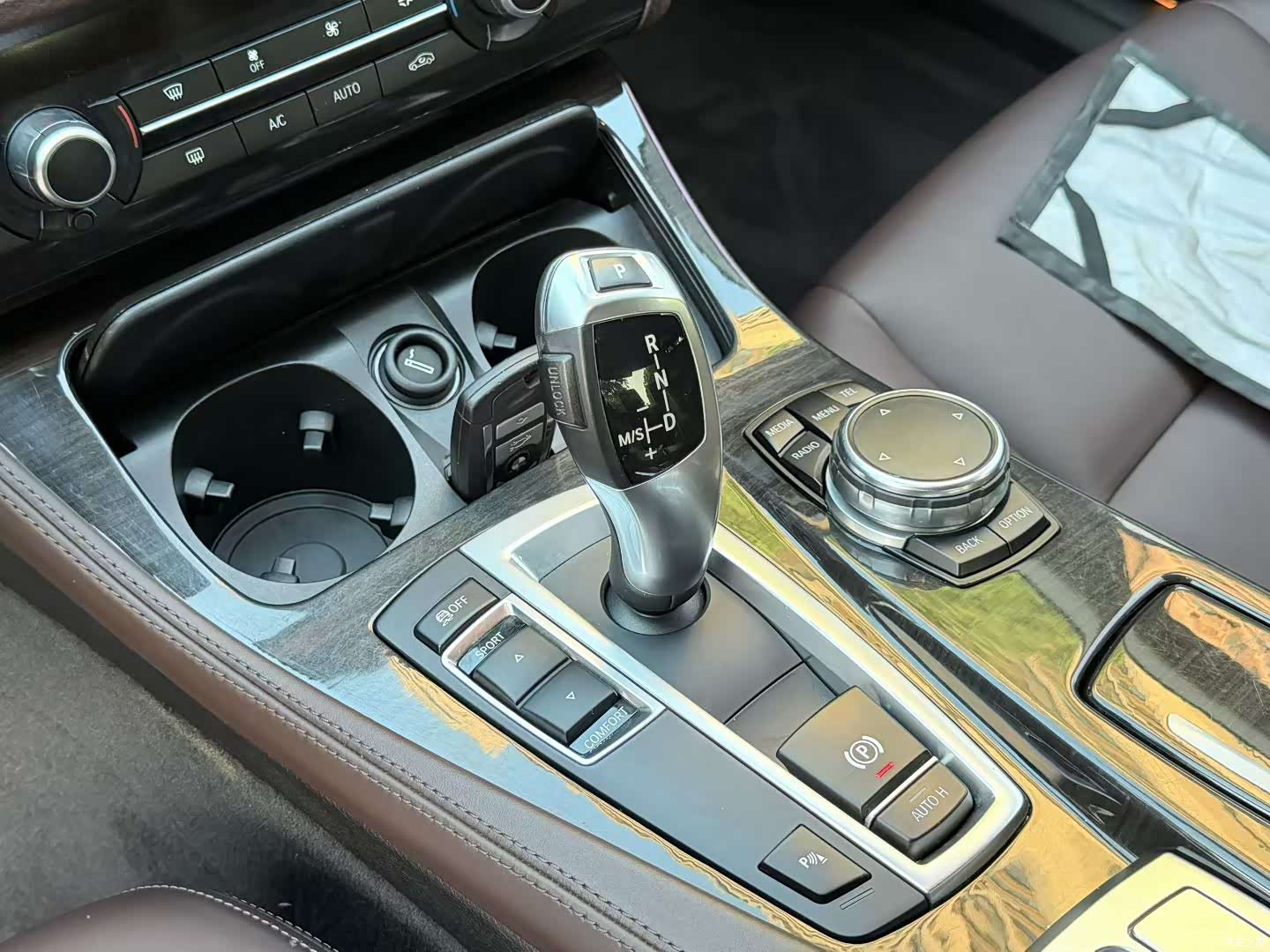 BMW 5 Series, 2016 все фото
