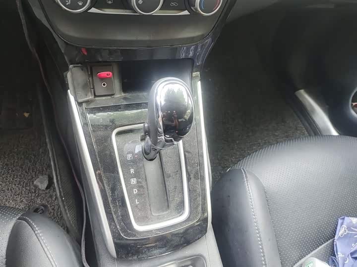 Nissan Sylphy, 2016 года фото 11