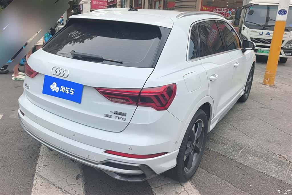 Audi Q3, 2022 3