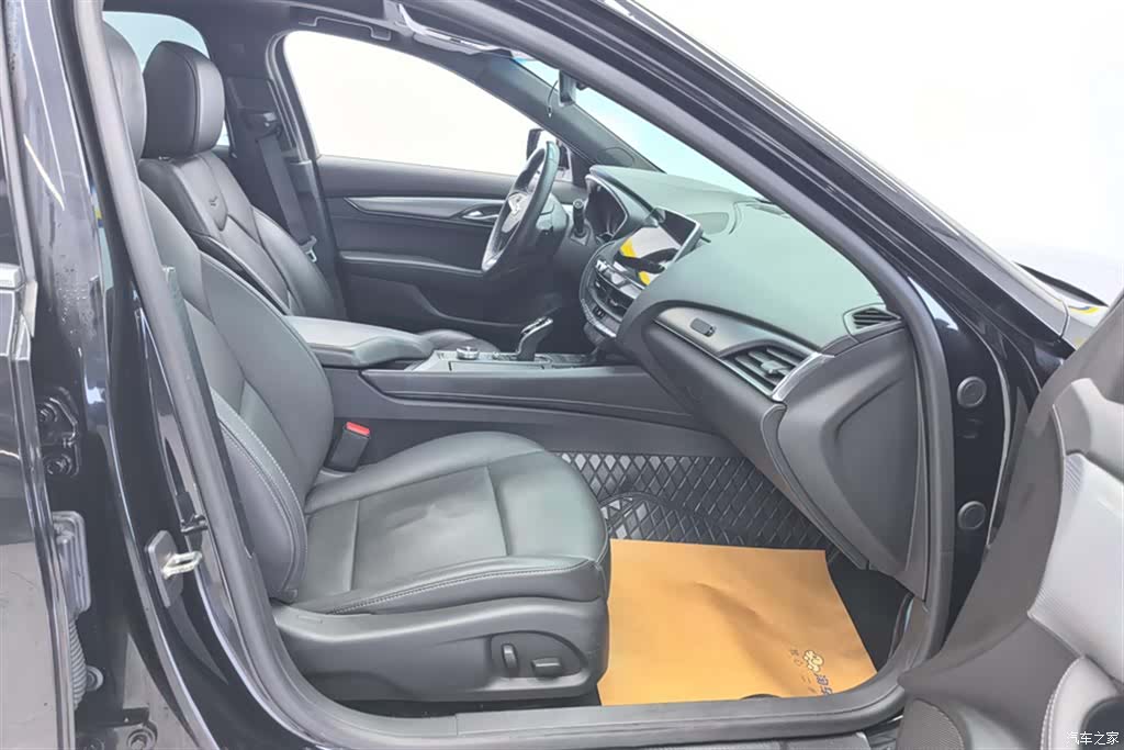 Cadillac CT5, 2021 8