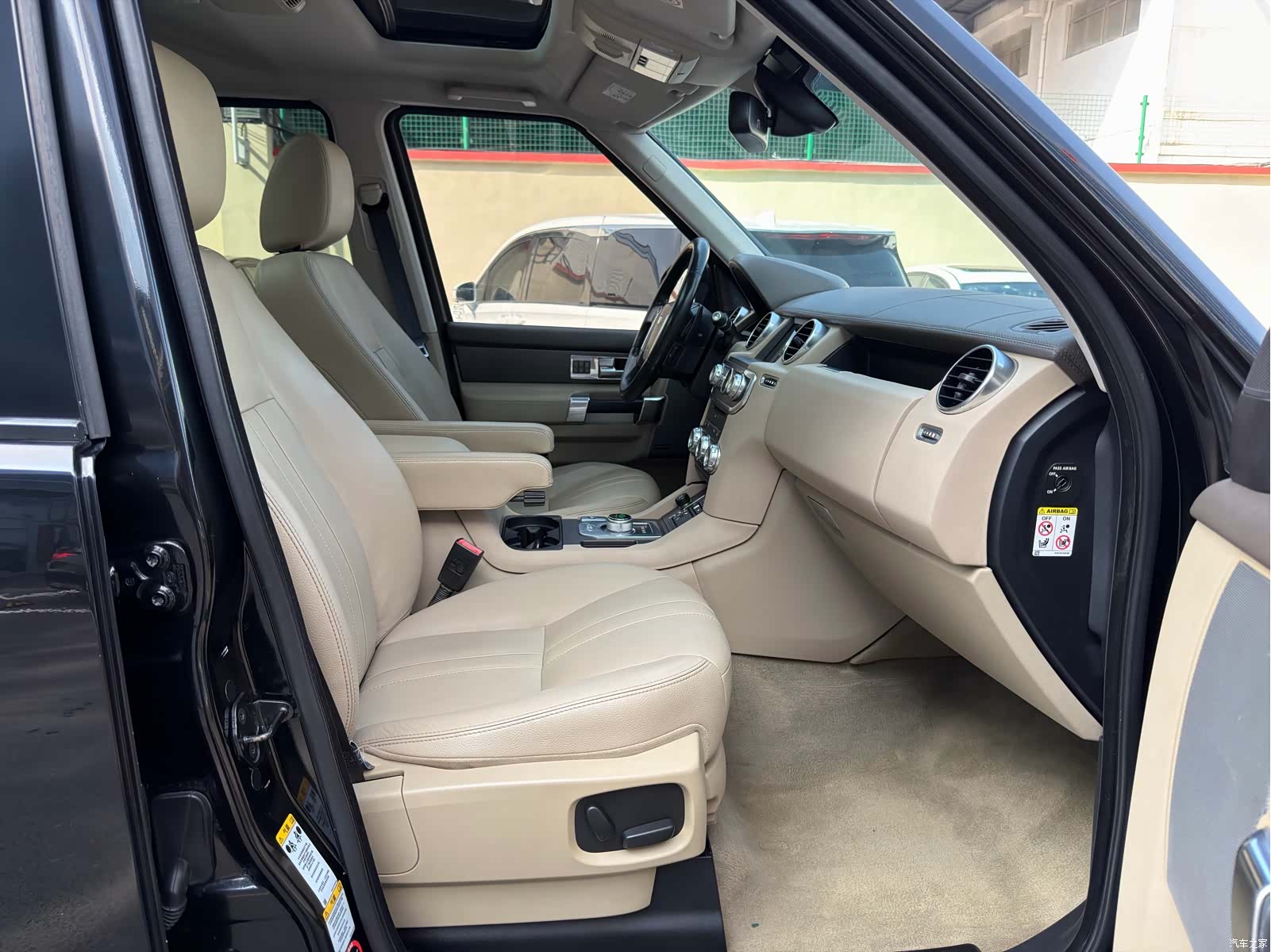 Land Rover Discovery, 2016 13