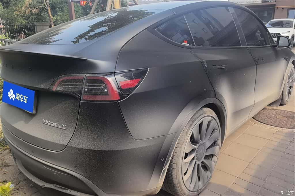 Tesla Model Y, 2024 3