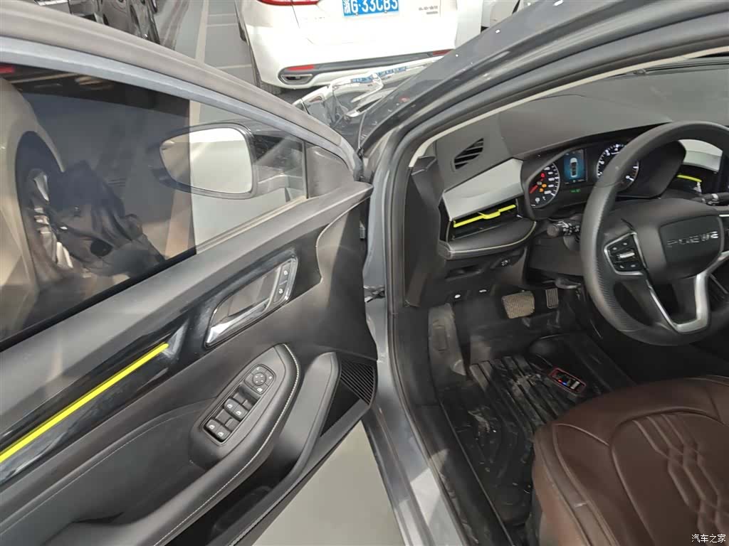 Roewe i5, 2022 16