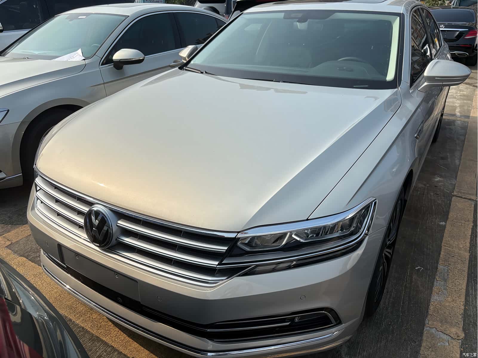 Volkswagen Phideon
