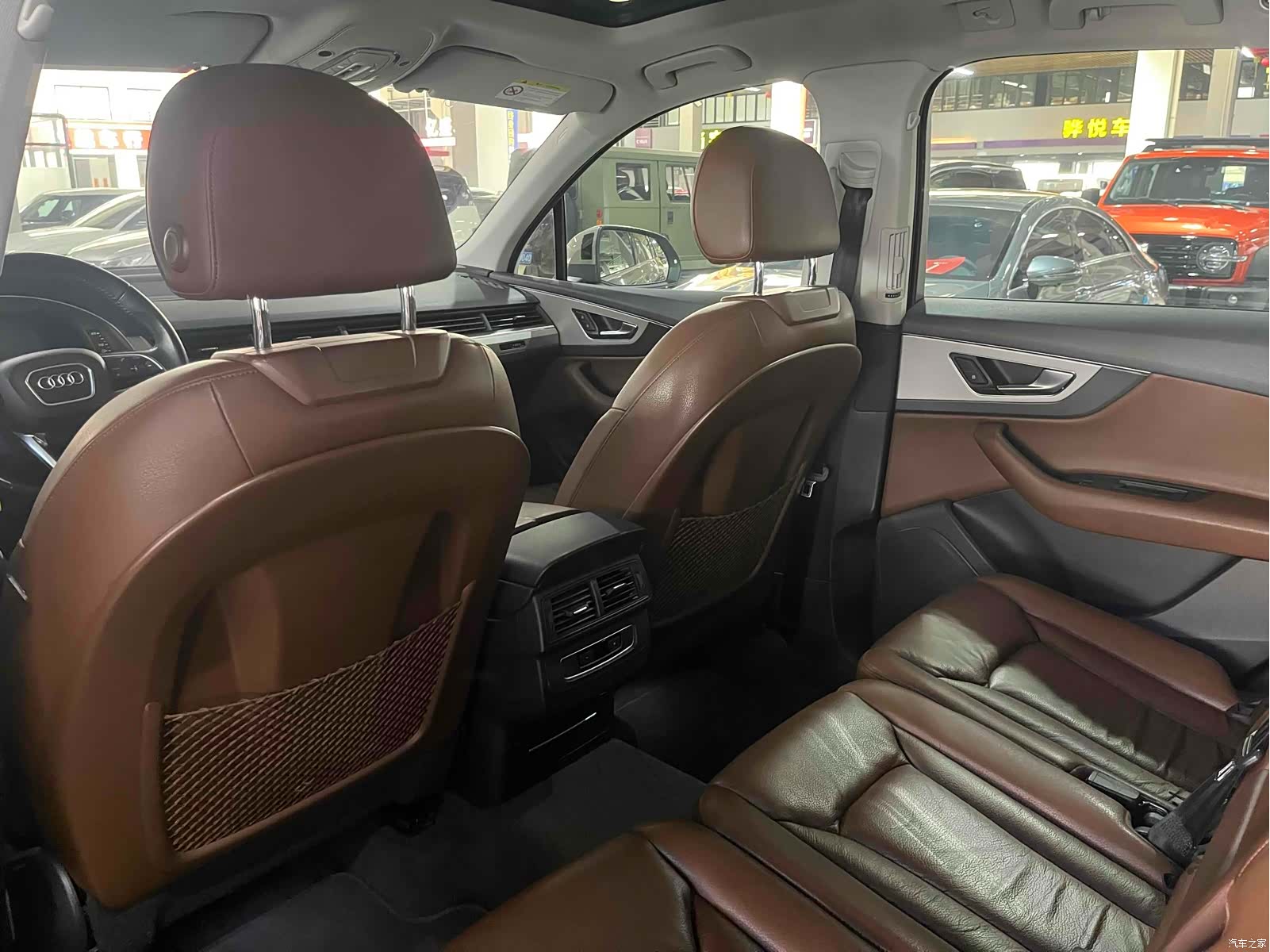 Audi Q7, 2019 все фото