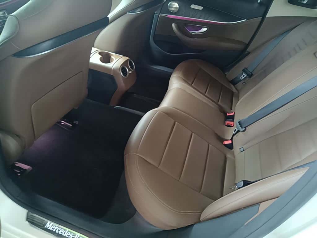 Mercedes-Benz E-Class, 2019 13