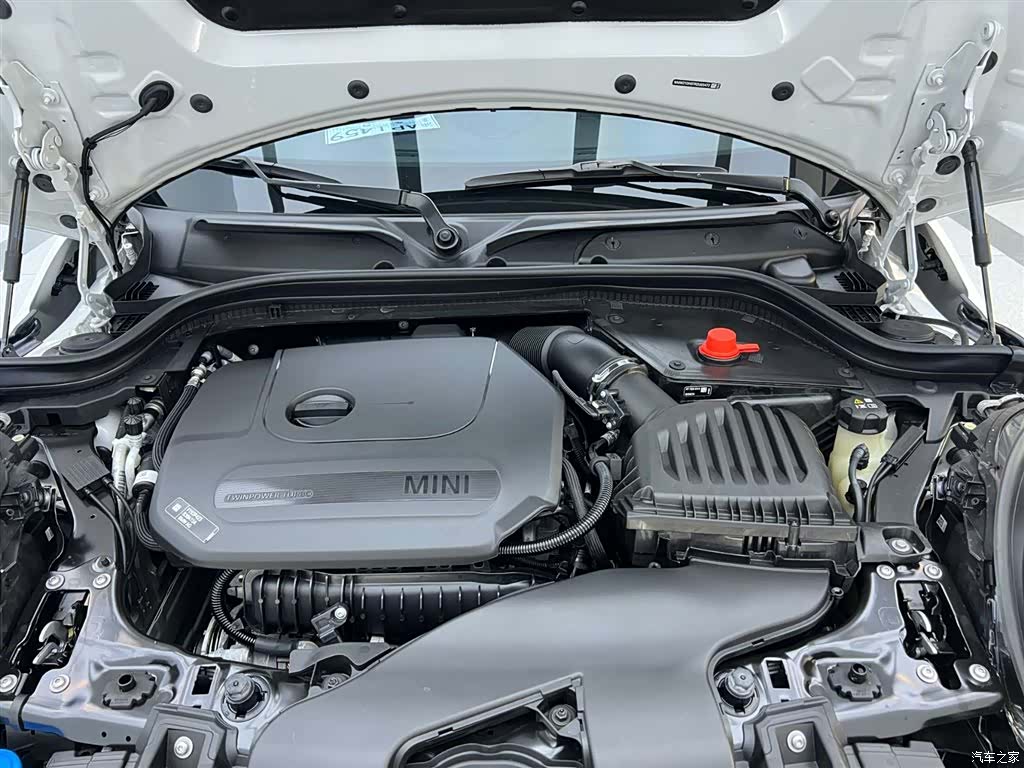 Mini ONE, 2024 10