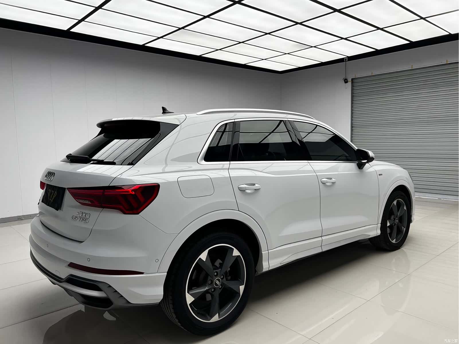 Audi Q3, 2022 4