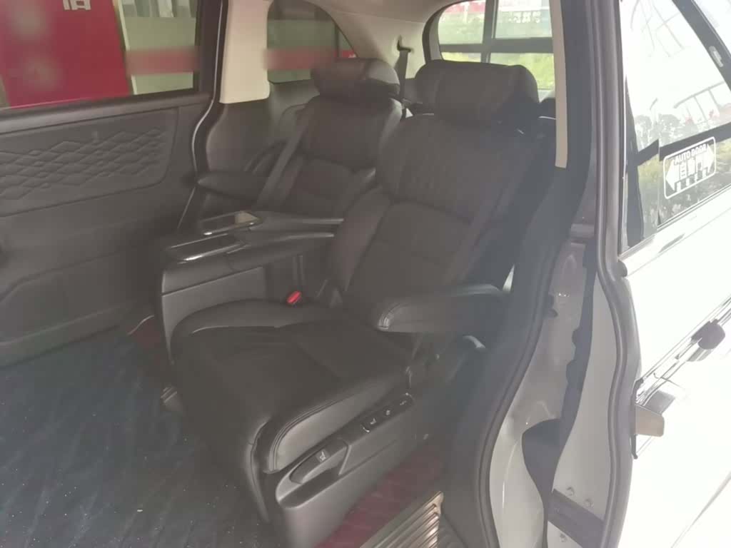 Honda Elysion, 2024 17