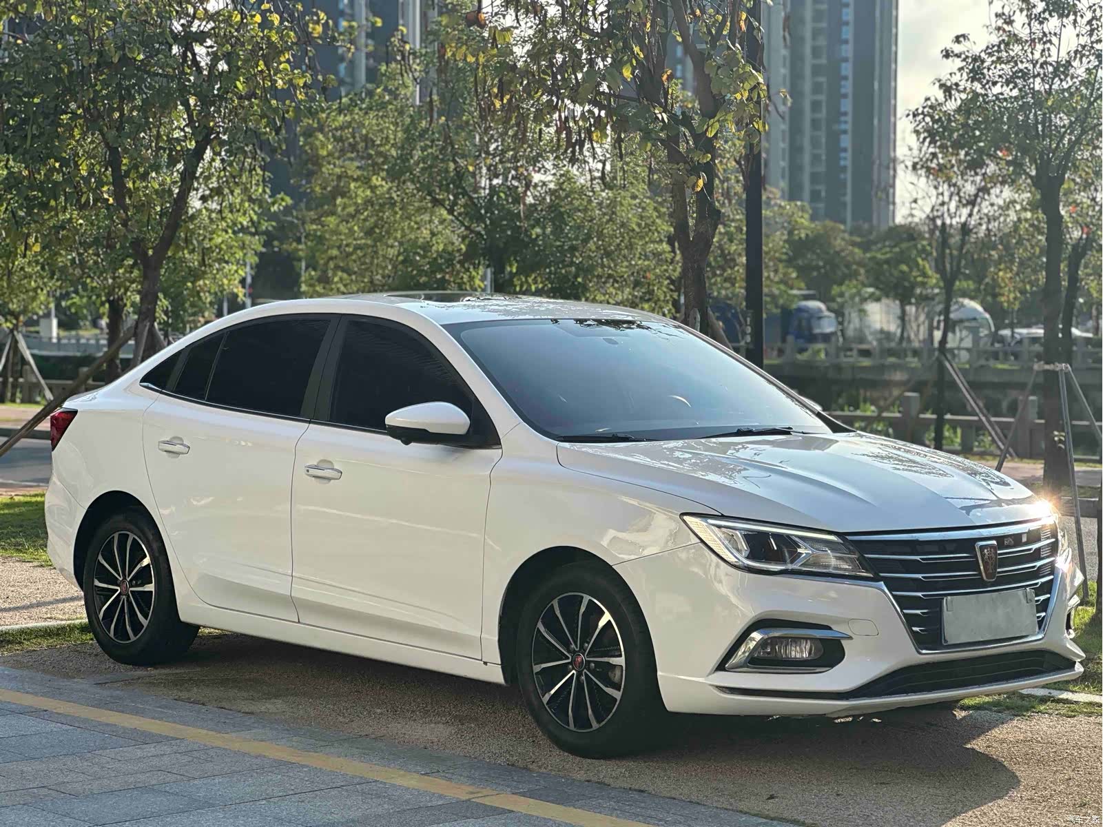 Roewe i5, 2021 3