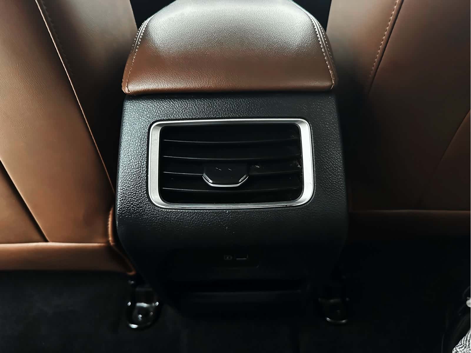 Geely X6, 2021 19