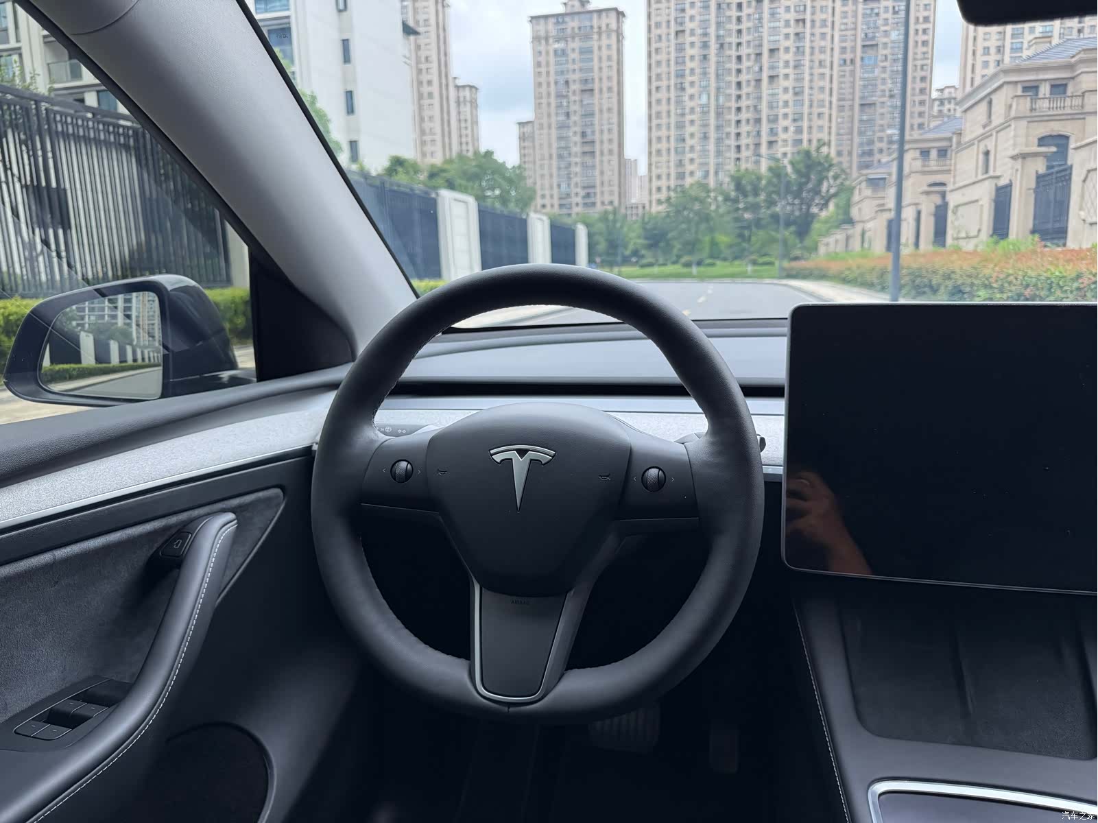 Tesla Model Y, 2025 12