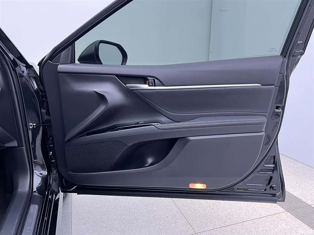 Toyota Camry, 2023 26