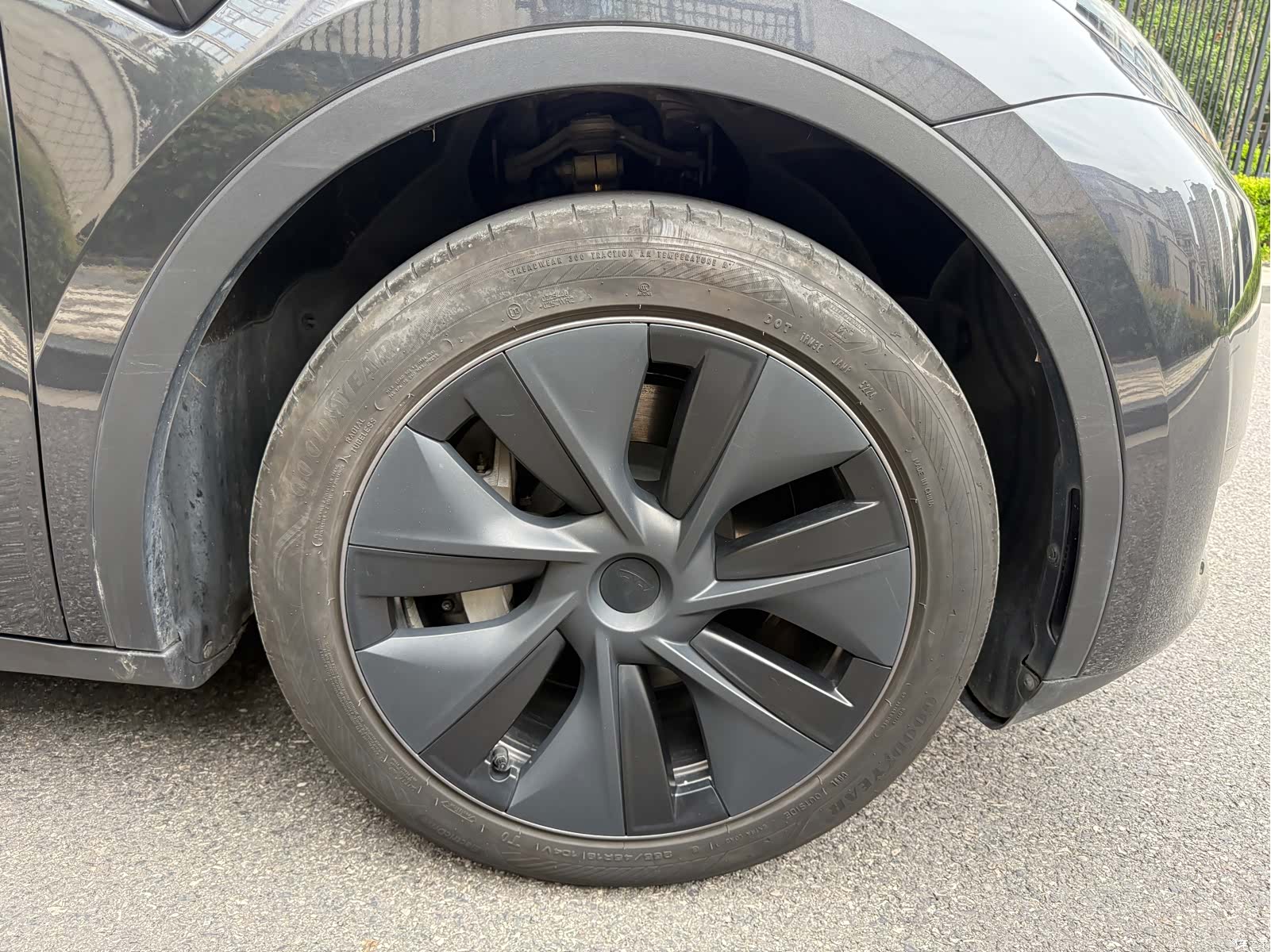 Tesla Model Y, 2025 17