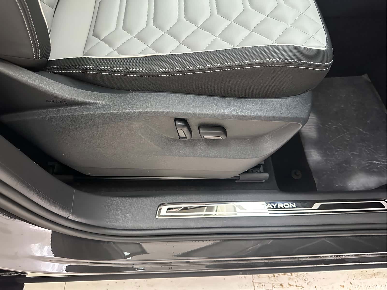 Volkswagen Tayron, 2023 27