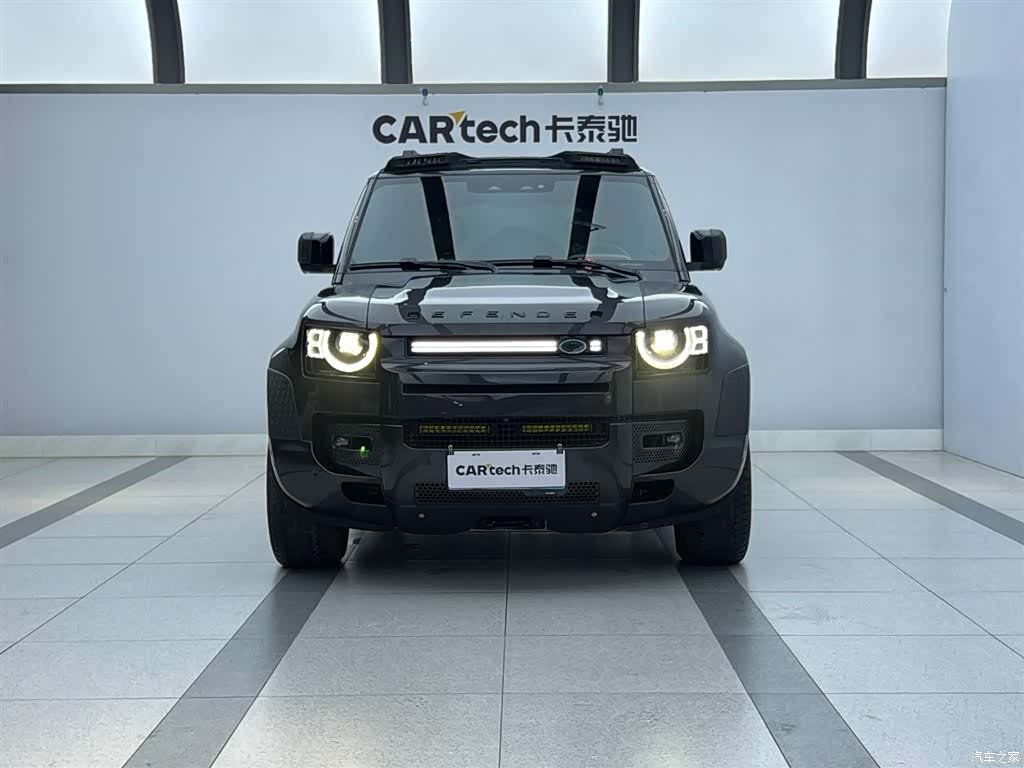 Land Rover Defender, 2025 2