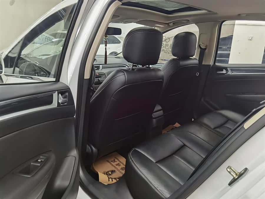 Peugeot 308 2016, фото 6