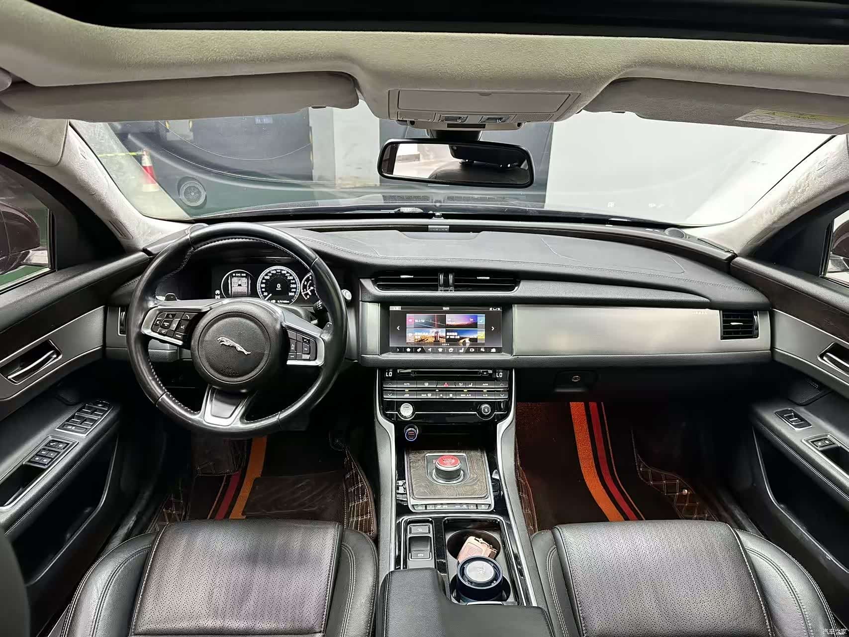 Land Rover XFL, 2017 9