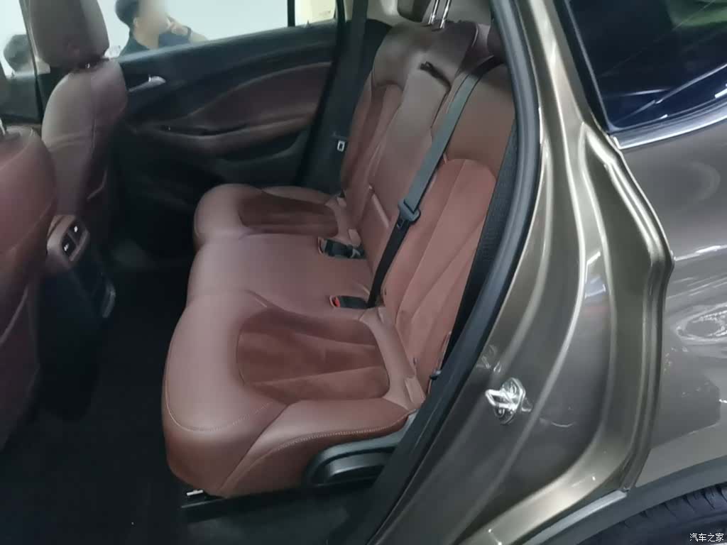 Buick Envision Plus, 2016 17