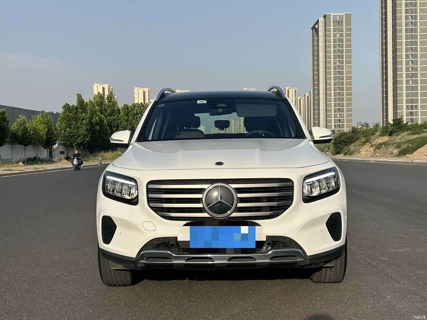 Mercedes-Benz GLB, 2024 2