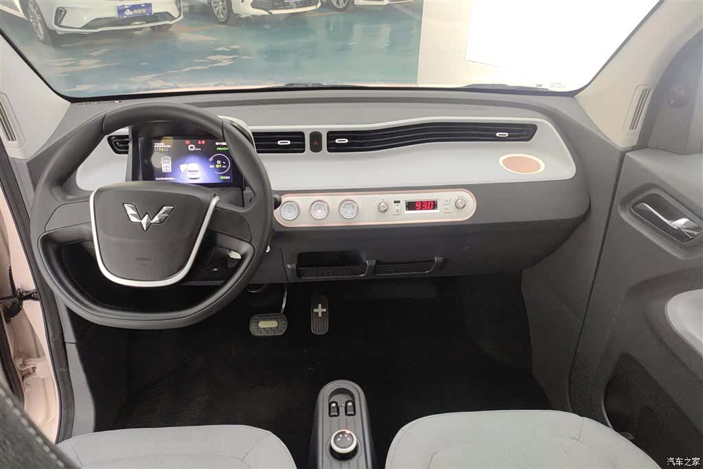 Wuling MINIEV, 2021 12