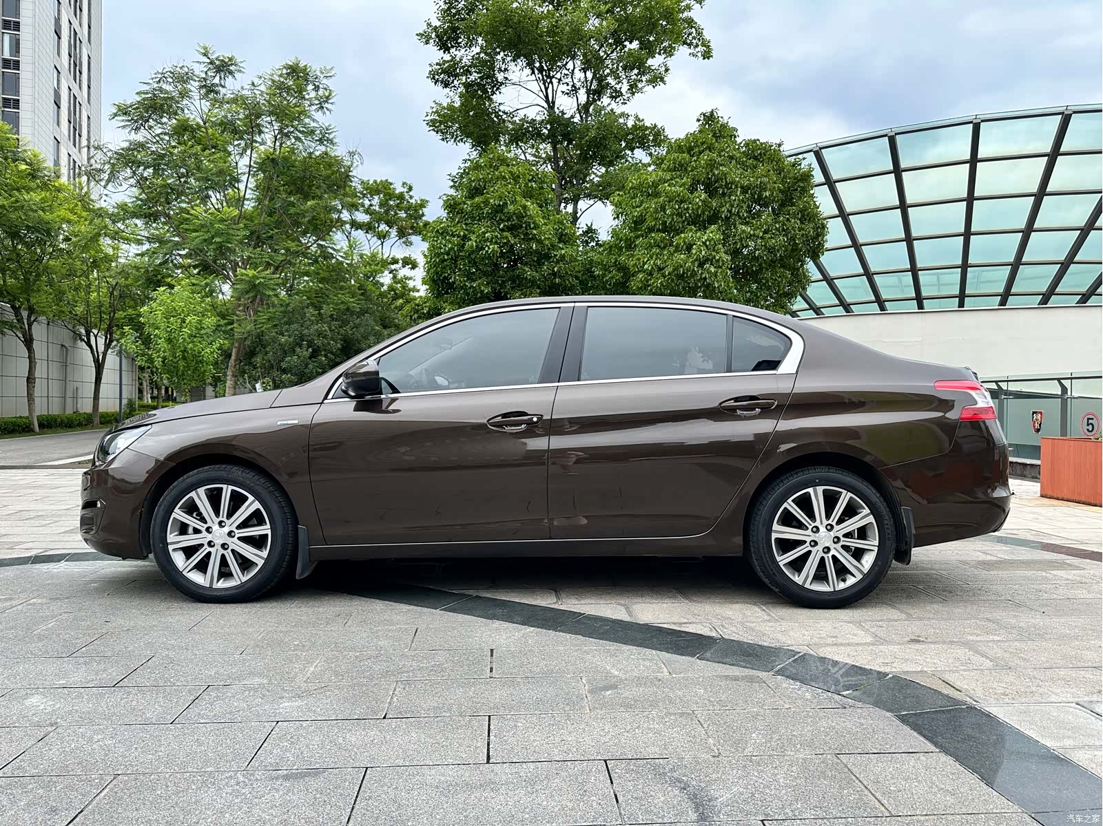 Peugeot 408, 2018 4