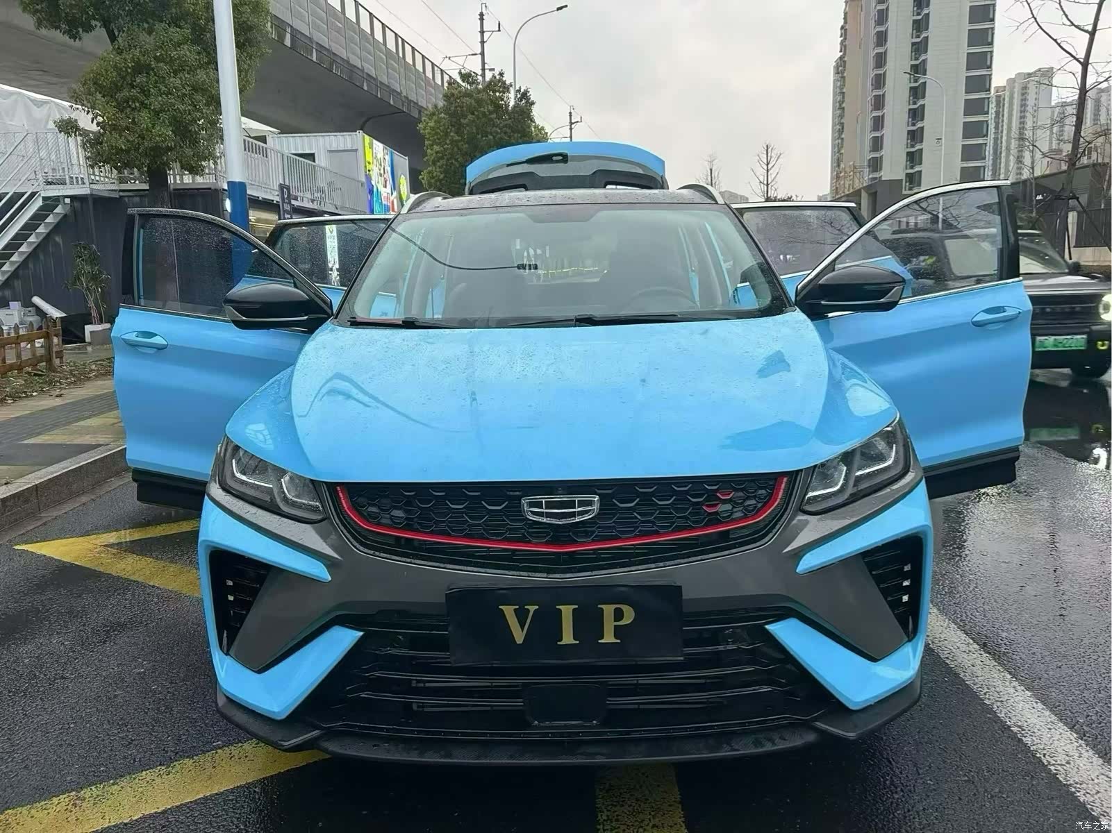 Geely Coolray, 2022 2