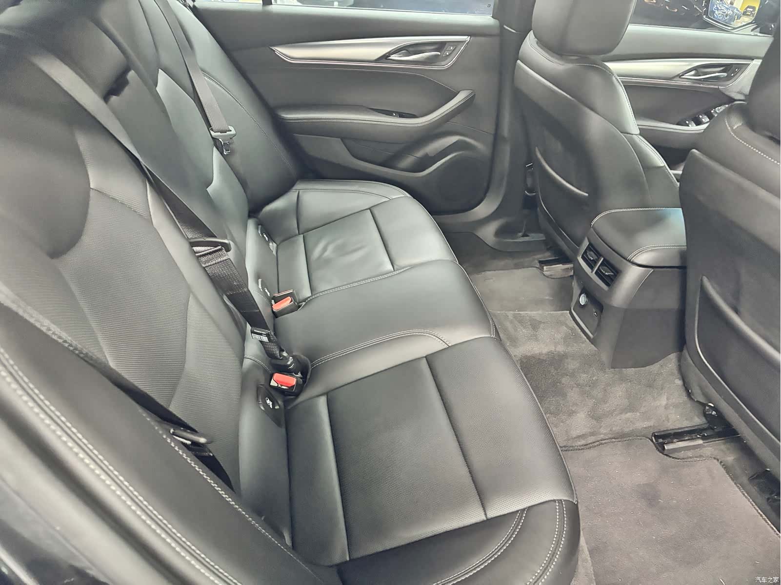 Cadillac CT5, 2023 10